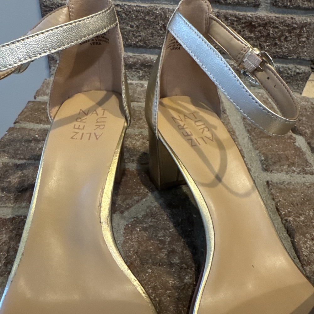 Naturalizer Women's Vera Block Heel Sandals Dark Gold Size 9M #138 - Picture 9 of 16